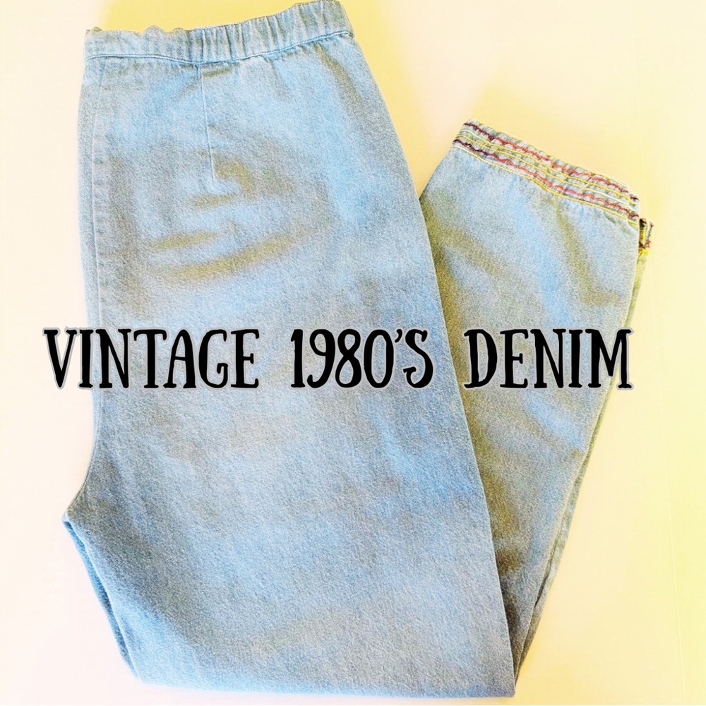 Vintage 1980’s Relaxed Fit Mom Style Light Jeans with Embroidery Detailing